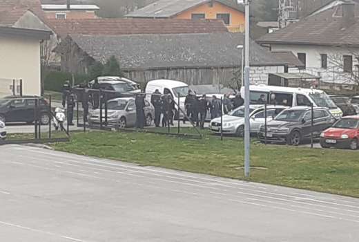 mura, nafta, mladinci
