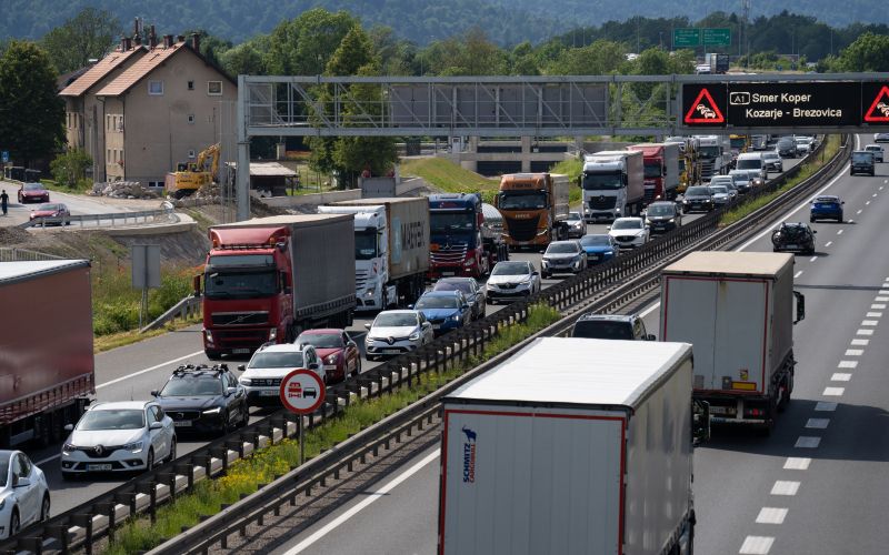 avtocesta, zastoj, ljubljanska obvoznica.jpg